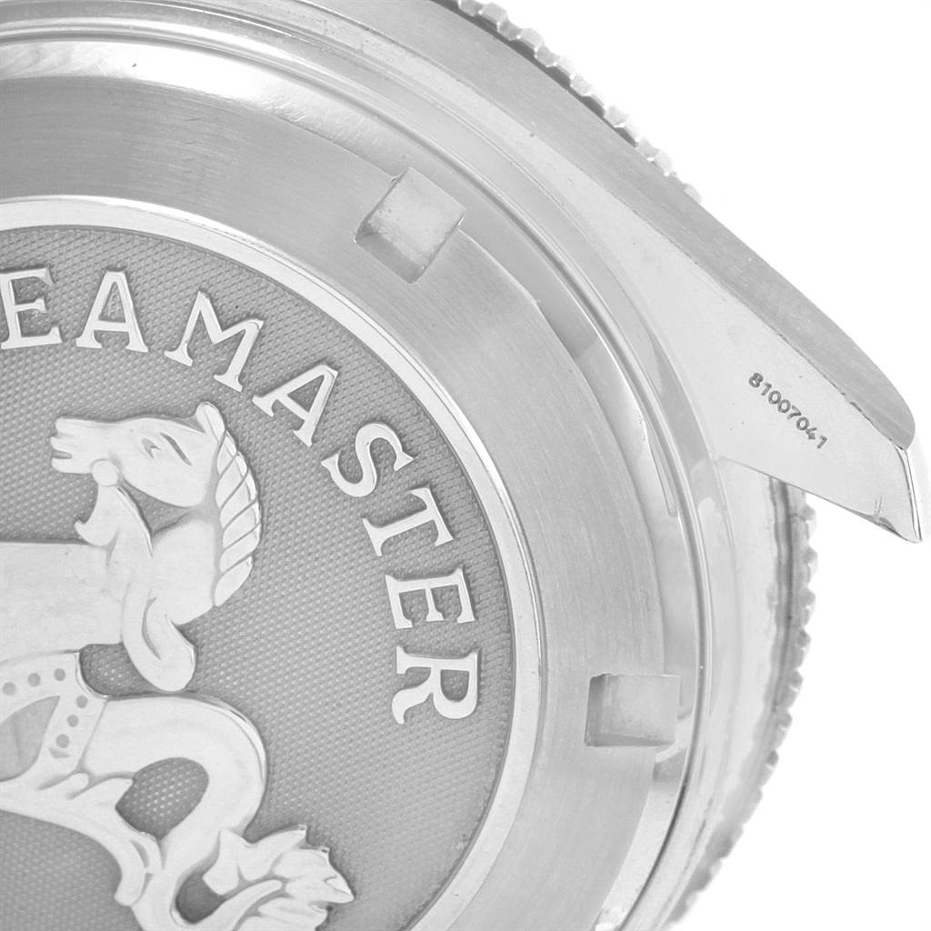 This image shows the back case and one lug of the Omega Seamaster 2209.50.00 Men
s Stainless Steel Black Dial 2209.50.00 Men
s Stainless Steel Black Dial watch, highlighting its engraved logo and serial number.