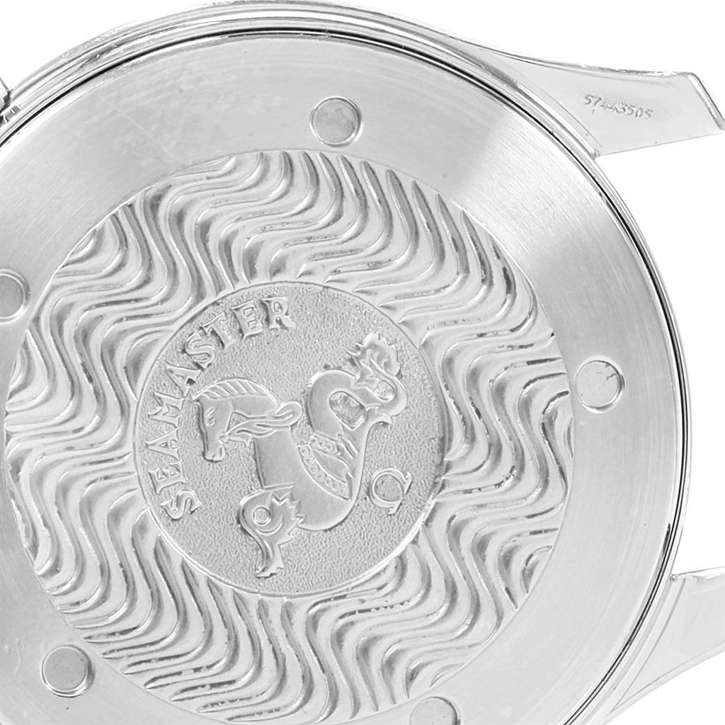 This image shows the case back of an Omega Seamaster 2264.50.00 Men
s Stainless Steel Black Dial 2264.50.00 Men
s Stainless Steel Black Dial watch, featuring a wavy pattern and embossed Seahorse logo.