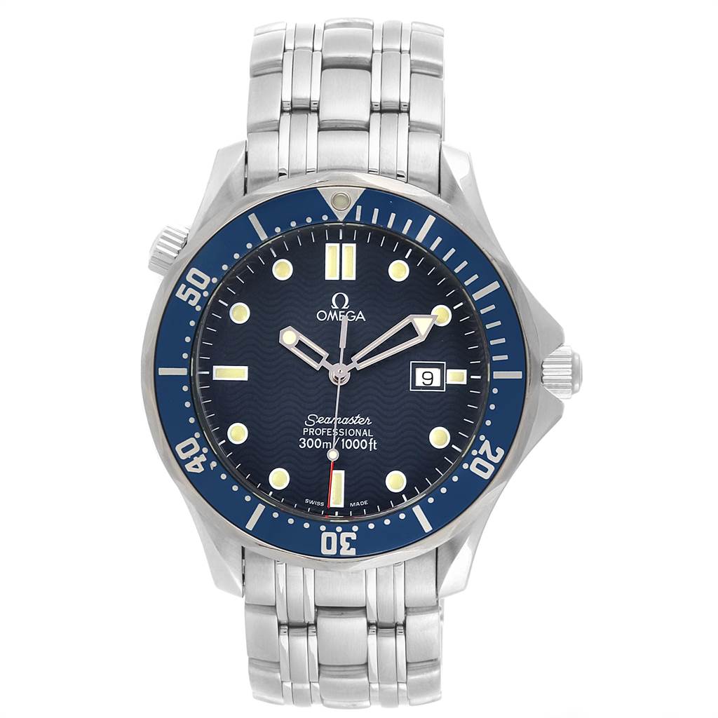 The image shows a front view of an Omega Seamaster 2541.80.00 Men
s Stainless Steel Blue Dial 2541.80.00 Men
s Stainless Steel Blue Dial watch, highlighting its face, bezel, and metal bracelet.