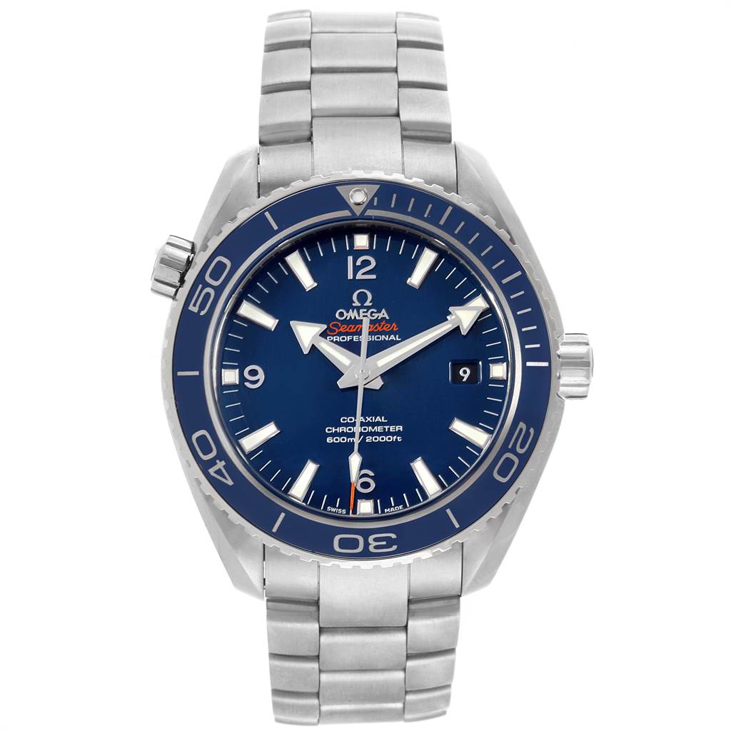 The image shows a front view of an Omega Seamaster 232.90.46.21.03.001 Men's Titanium Blue Dial 232.90.46.21.03.001 Men's Titanium Blue Dial watch featuring a blue dial, a stainless steel bracelet, and a date window.