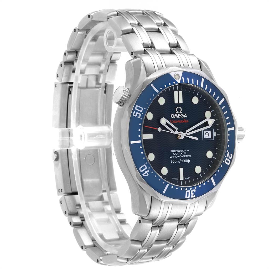 The image shows the Omega Seamaster 2220.80.00 Men
s Stainless Steel Blue Dial 2220.80.00 Men
s Stainless Steel Blue Dial watch at an angled side view, highlighting the stainless steel bracelet, bezel, and face.