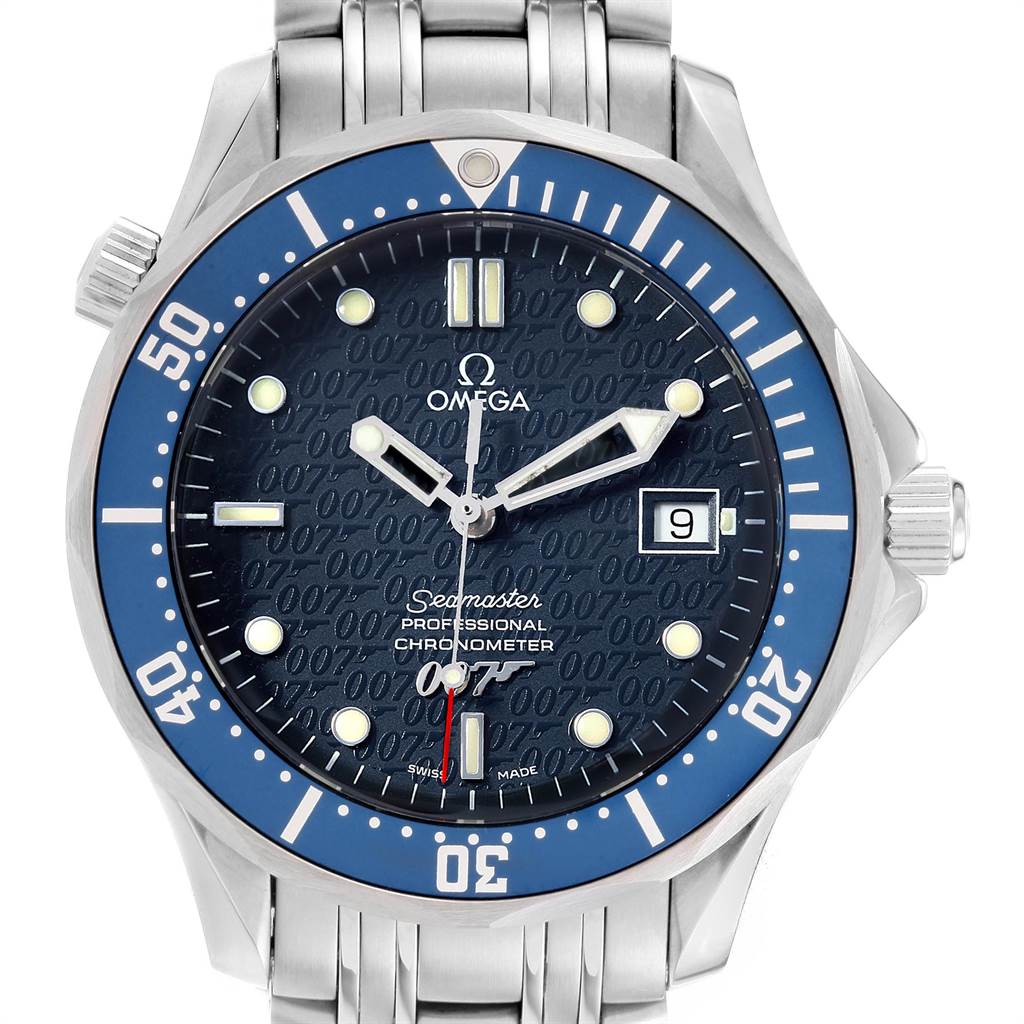 This image shows a front view of an Omega Seamaster 2537.80.00 Men's Stainless Steel Blue Dial 2537.80.00 Men's Stainless Steel Blue Dial watch, highlighting the bezel, dial, and stainless steel bracelet.