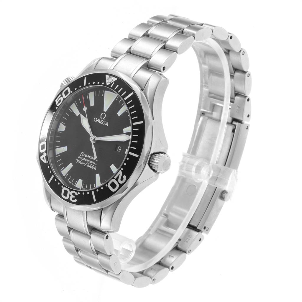 The image shows a side view of the Omega Seamaster 2264.50.00 Men
s Stainless Steel Black Dial 2264.50.00 Men
s Stainless Steel Black Dial watch, highlighting its bezel, dial, crown, and stainless steel bracelet.