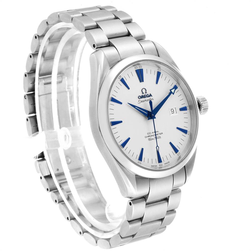 The image shows a side view of the Omega Seamaster 2502.33.00 Men
s Stainless Steel White Dial 2502.33.00 Men
s Stainless Steel White Dial watch, highlighting the face, bezel, crown, and bracelet.