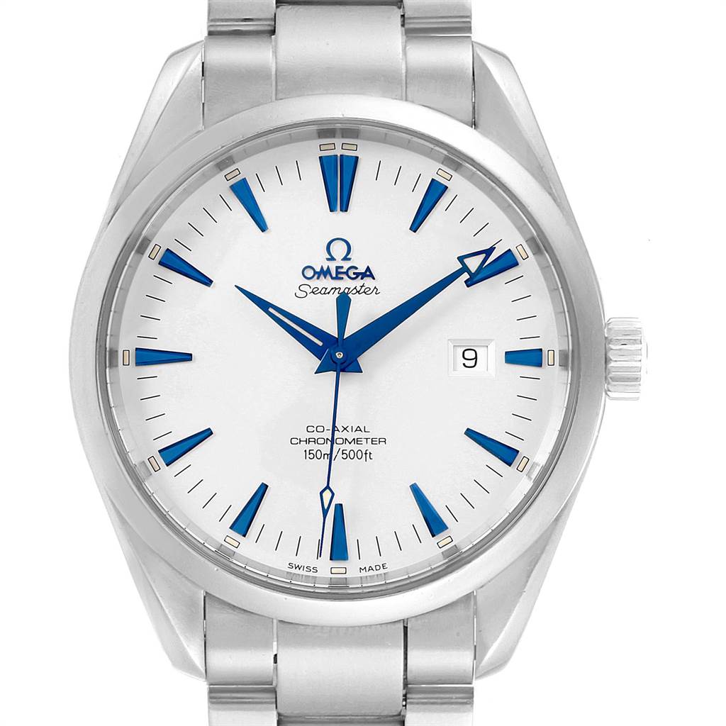 The image shows a front view of the Omega Seamaster 2502.33.00 Men
s Stainless Steel White Dial 2502.33.00 Men
s Stainless Steel White Dial watch, highlighting its face, bezel, hands, and part of the bracelet.