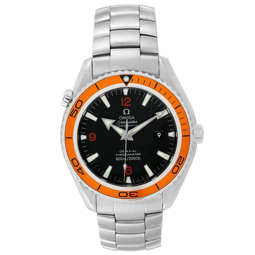 The image shows a frontal view of an Omega Seamaster 2208.50.00 Men
s Stainless Steel Black Dial 2208.50.00 Men
s Stainless Steel Black Dial watch, featuring its face, bezel, and bracelet.