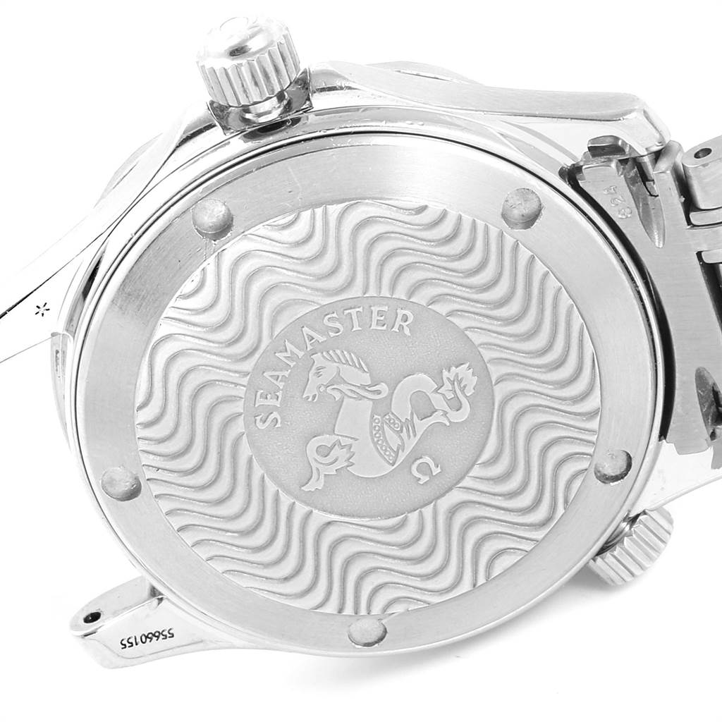 This image shows the case back of an Omega Seamaster 2561.80.00 Men
s Stainless Steel Blue Dial 2561.80.00 Men
s Stainless Steel Blue Dial watch, featuring the signature wave pattern and logo.