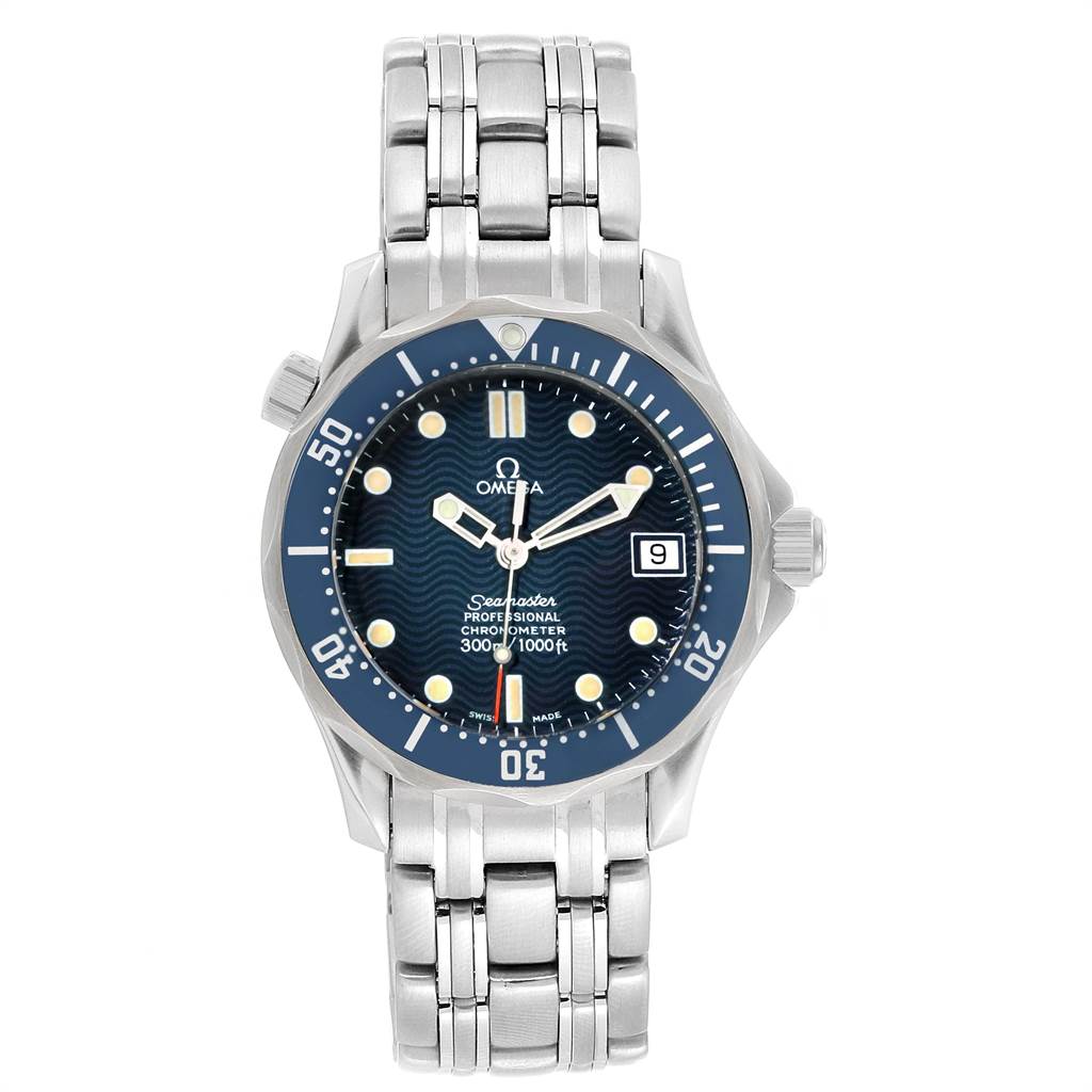 The image shows a front view of an Omega Seamaster 2551.80.00 Men
s Stainless Steel Blue Dial 2551.80.00 Men
s Stainless Steel Blue Dial watch displaying its face, bezel, and metal bracelet.
