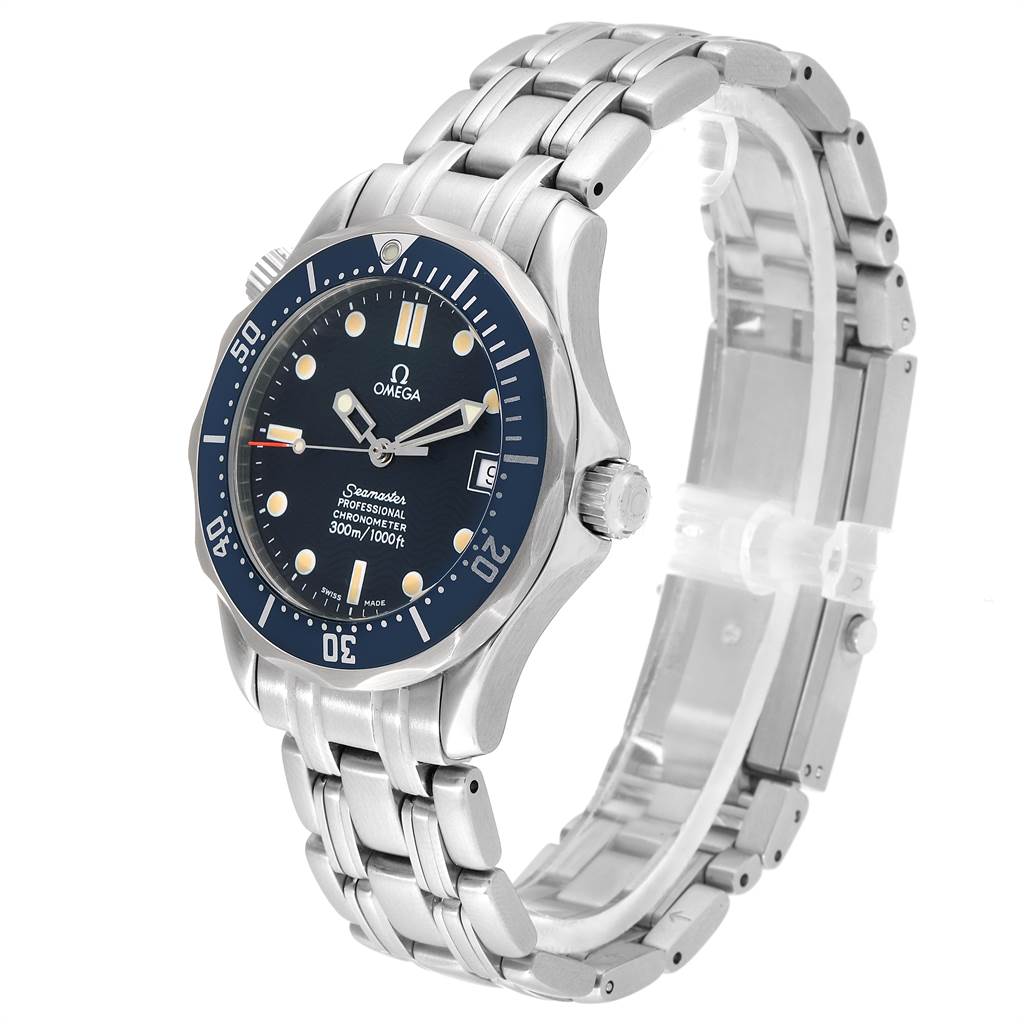The image shows a side and front angle of an Omega Seamaster 2551.80.00 Men
s Stainless Steel Blue Dial 2551.80.00 Men
s Stainless Steel Blue Dial watch, displaying its face, bezel, crown, and metal bracelet.