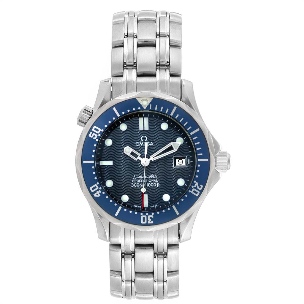 The image shows a front view of the Omega Seamaster 2561.80.00 Men
s Stainless Steel Blue Dial 2561.80.00 Men
s Stainless Steel Blue Dial watch, highlighting its dial, bezel, hands, date window, and bracelet.
