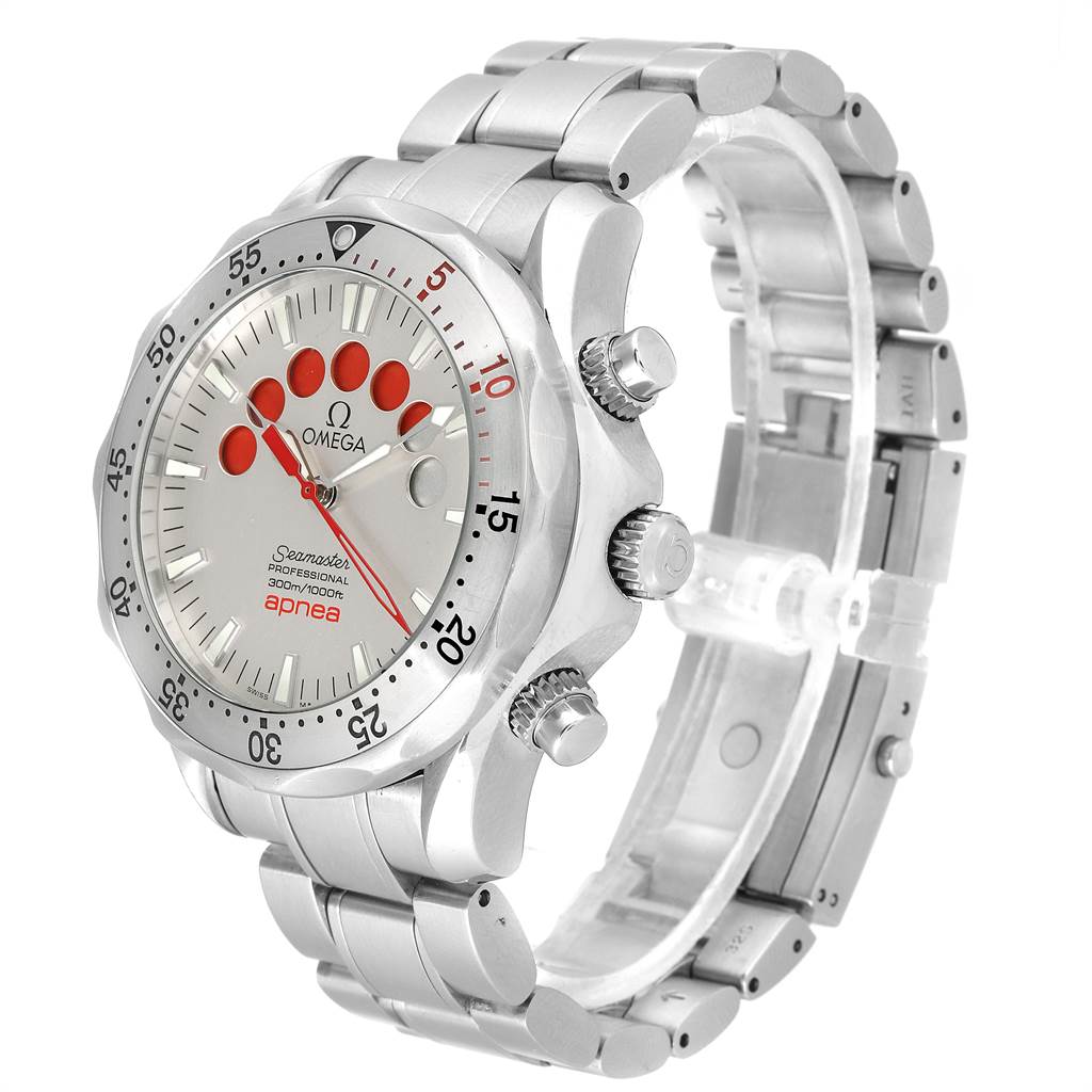 The image shows a side angle of the Omega Seamaster 2595.30.00 Men
s Stainless Steel Silver Dial 2595.30.00 Men
s Stainless Steel Silver Dial watch, highlighting the dial, bezel, case, crown, and bracelet.