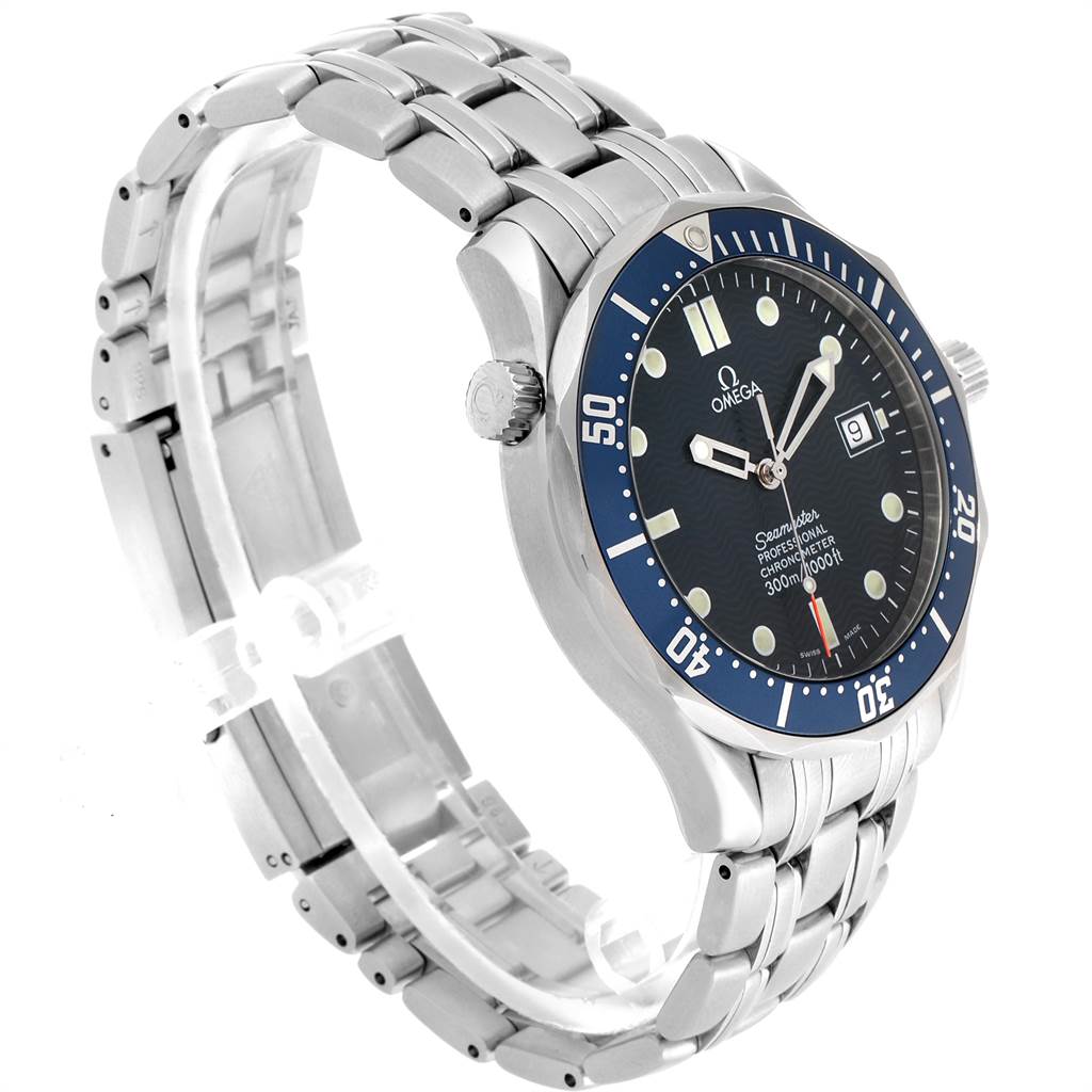 The image shows a side and front view of the Omega Seamaster 2531.80.00 Men
s Stainless Steel Blue Dial 2531.80.00 Men
s Stainless Steel Blue Dial watch, highlighting its bracelet, dial, and bezel.