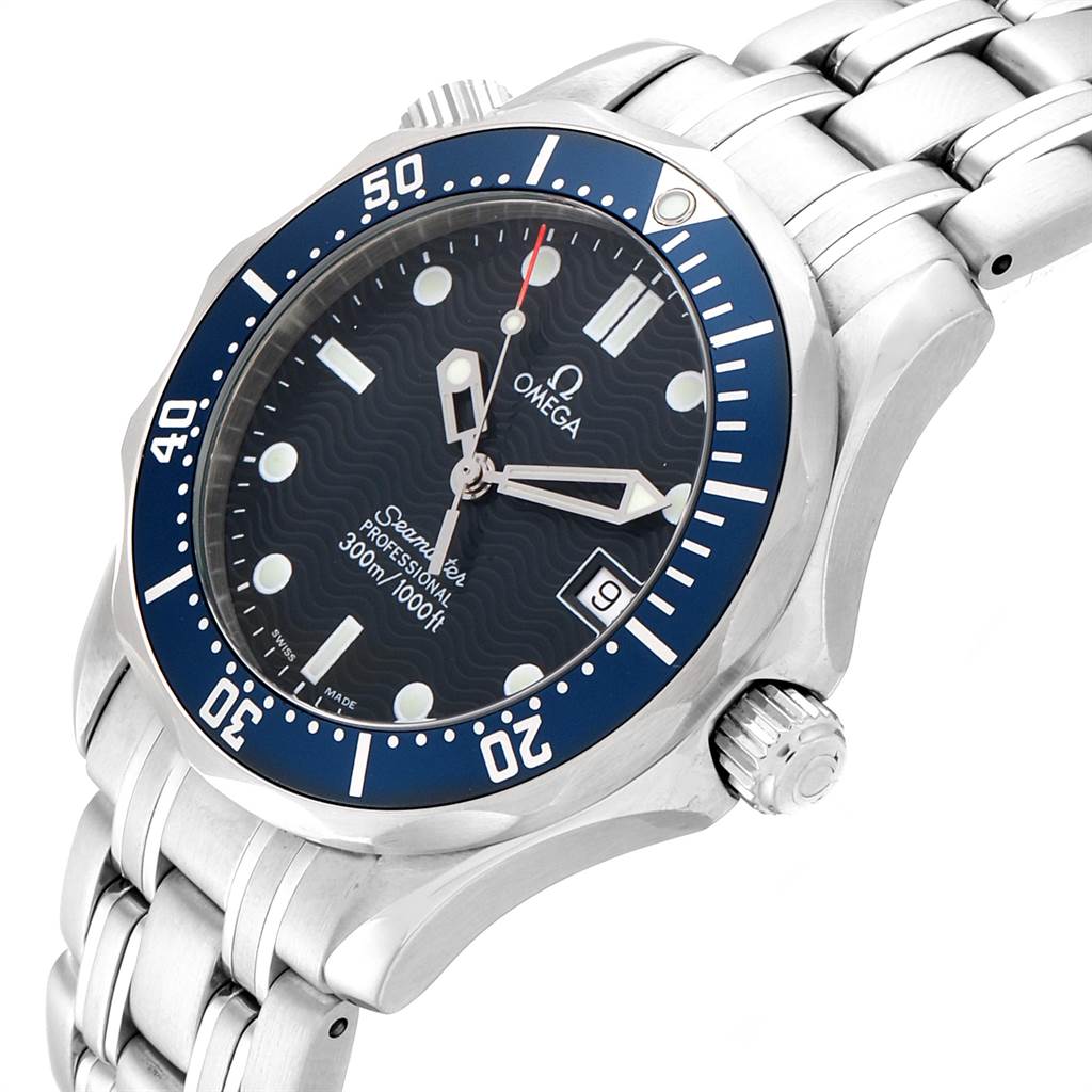 The image shows an angled view of the Omega Seamaster 2561.80.00 Men
s Stainless Steel Blue Dial 2561.80.00 Men
s Stainless Steel Blue Dial watch, highlighting the blue dial, bezel, stainless steel bracelet, and crown.