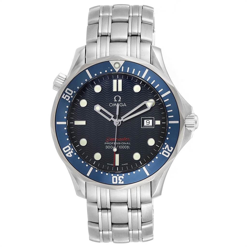 The image shows a frontal view of an Omega Seamaster 2221.80.00 Men
s Stainless Steel Blue Dial 2221.80.00 Men
s Stainless Steel Blue Dial watch, displaying the face, bezel, and stainless steel bracelet.