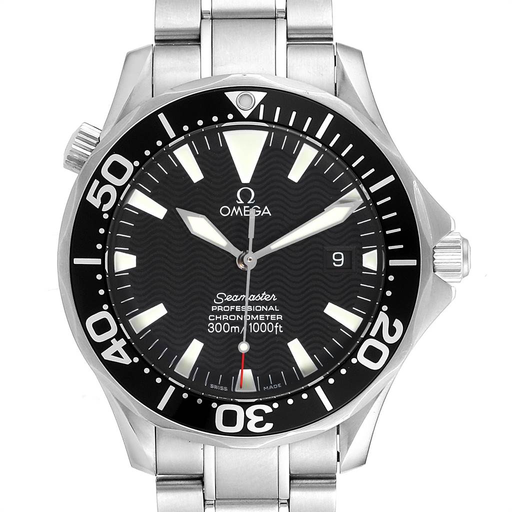 The image shows a front view of an Omega Seamaster 2254.50.00 Men
s Stainless Steel Black Dial 2254.50.00 Men
s Stainless Steel Black Dial watch, highlighting the dial, bezel, and stainless steel bracelet.