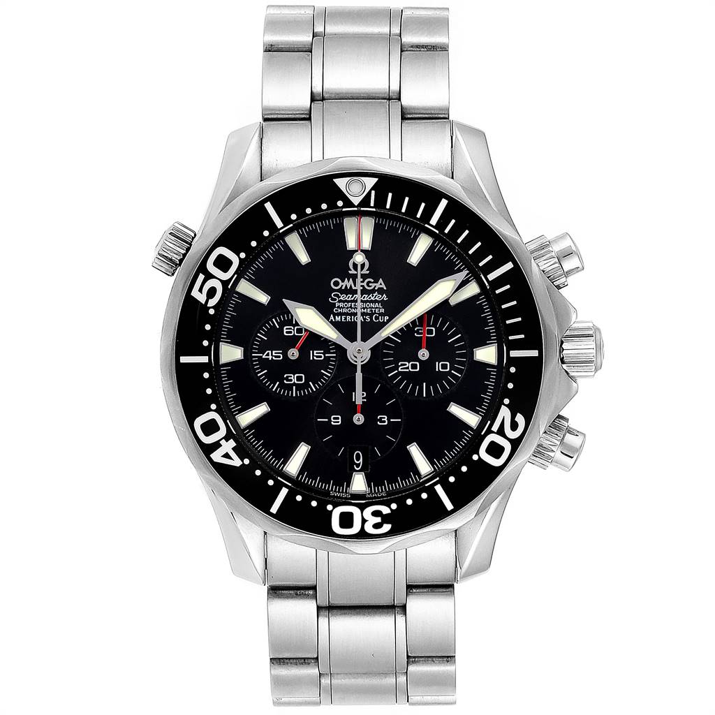 This image shows a front view of an Omega Seamaster 2594.50.00 Men
s Stainless Steel Black Dial 2594.50.00 Men
s Stainless Steel Black Dial watch, highlighting the dial, bezel, and stainless steel bracelet.