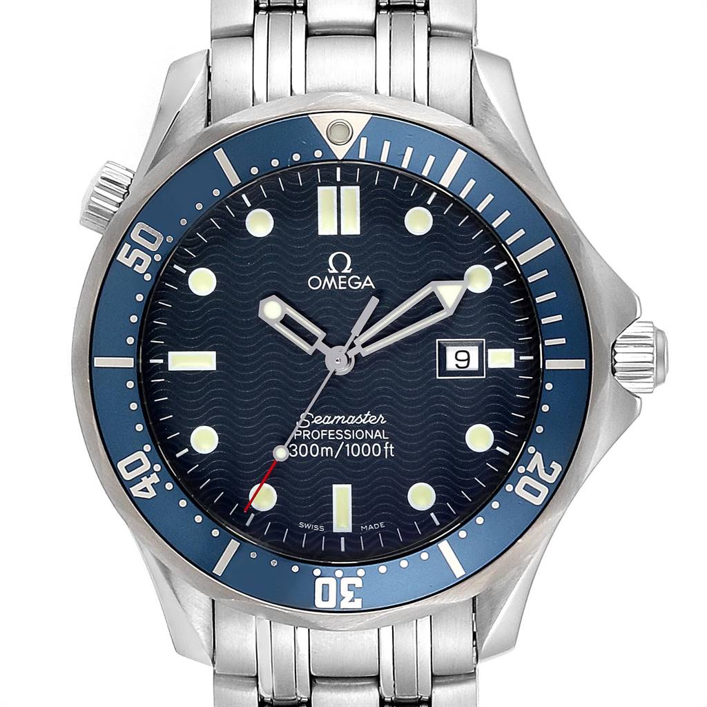 The image shows a front view of the Omega Seamaster 2541.80.00 Men
s Stainless Steel Blue Dial 2541.80.00 Men
s Stainless Steel Blue Dial model, displaying the dial, bezel, and part of the bracelet.
