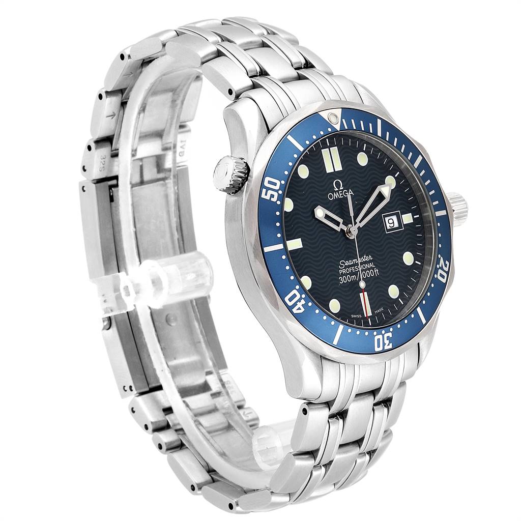The image shows an Omega Seamaster 2541.80.00 Men
s Stainless Steel Blue Dial 2541.80.00 Men
s Stainless Steel Blue Dial watch from a side angle, highlighting its bezel, dial, crown, and stainless steel bracelet.