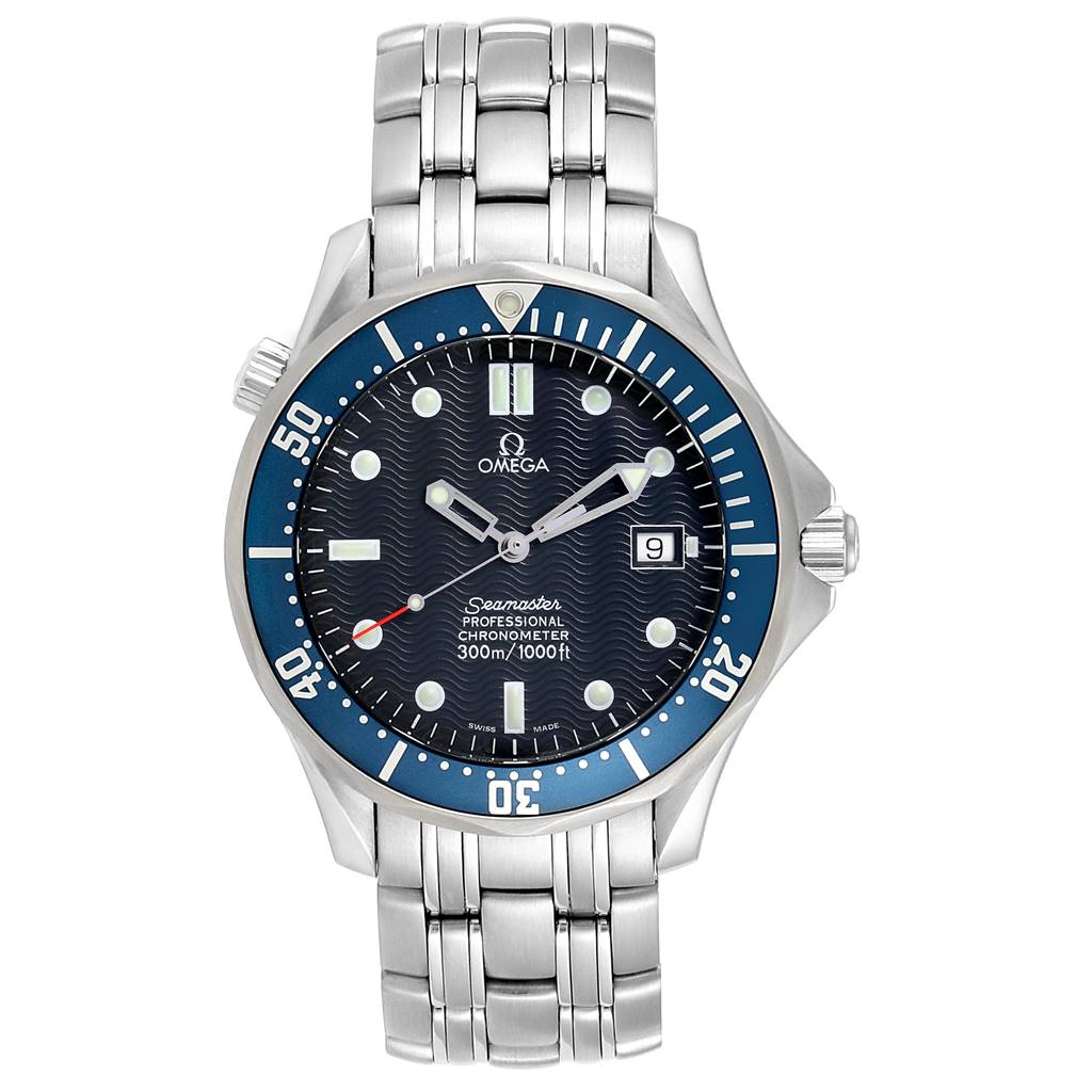 The image shows a front view of an Omega Seamaster 2531.80.00 Men
s Stainless Steel Blue Dial 2531.80.00 Men
s Stainless Steel Blue Dial watch, highlighting the dial, hands, bezel, and metal bracelet.