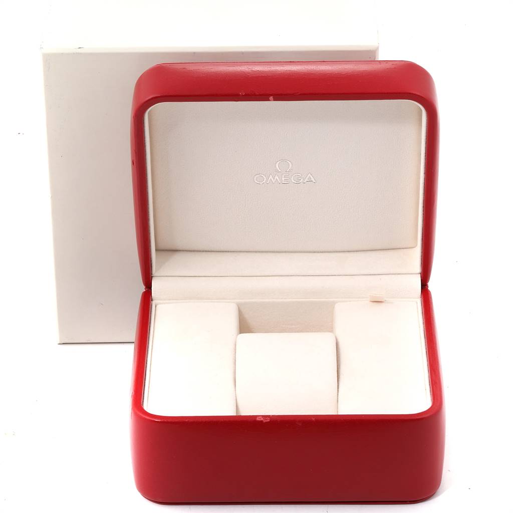 This image shows an open Omega Seamaster 2598.80.00 Men
s Stainless Steel Blue Dial 2598.80.00 Men
s Stainless Steel Blue Dial watch case in red with a white interior, viewed from the front.