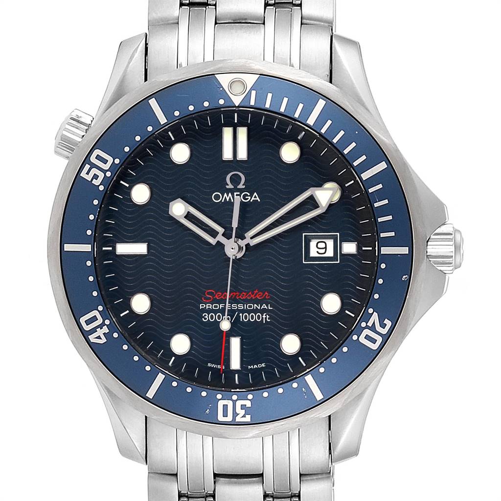 This image shows a front view of the Omega Seamaster 2221.80.00 Men
s Stainless Steel Blue Dial 2221.80.00 Men
s Stainless Steel Blue Dial watch, displaying its dial, bezel, and bracelet.