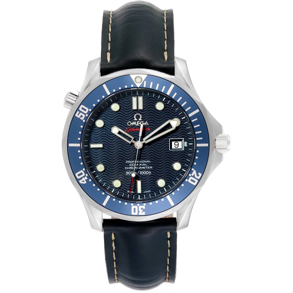 The image shows a front view of an Omega Seamaster 2220.80.00 Men
s Stainless Steel Blue Dial 2220.80.00 Men
s Stainless Steel Blue Dial watch, displaying its dial, bezel, and leather strap.