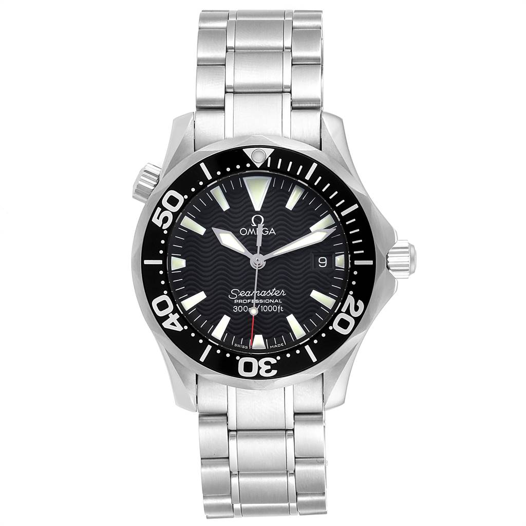 The image shows a front view of the Omega Seamaster 2262.50.00 Men
s Stainless Steel Black Dial 2262.50.00 Men
s Stainless Steel Black Dial watch, displaying the dial, bezel, crown, and stainless steel bracelet.
