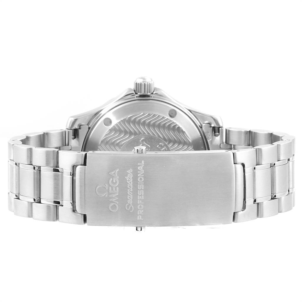 The image shows the rear view of the Omega Seamaster 2252.50.00 Men
s Stainless Steel Black Dial 2252.50.00 Men
s Stainless Steel Black Dial watch, highlighting the clasp and case back.