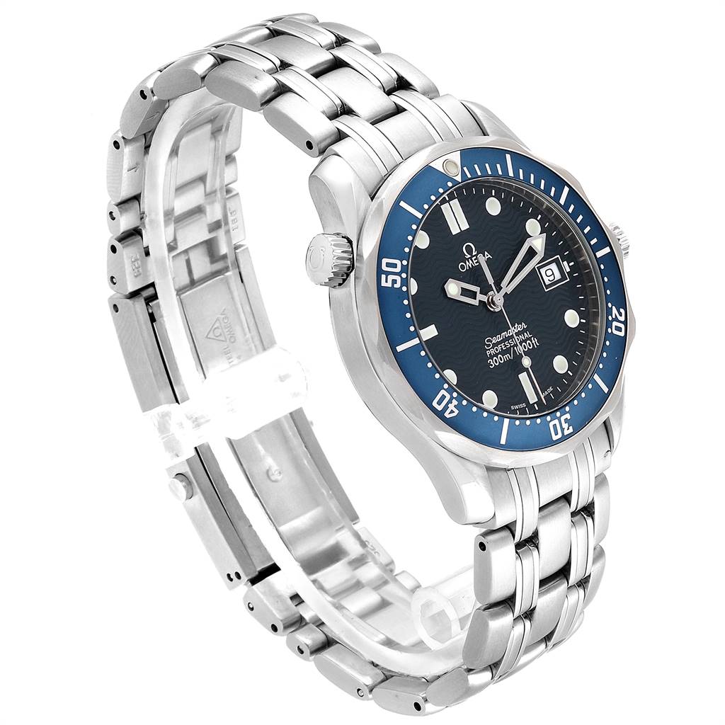 The image shows the Omega Seamaster 2561.80.00 Men
s Stainless Steel Blue Dial 2561.80.00 Men
s Stainless Steel Blue Dial watch at a 3/4 angle displaying its face, bezel, case, crown, and bracelet.