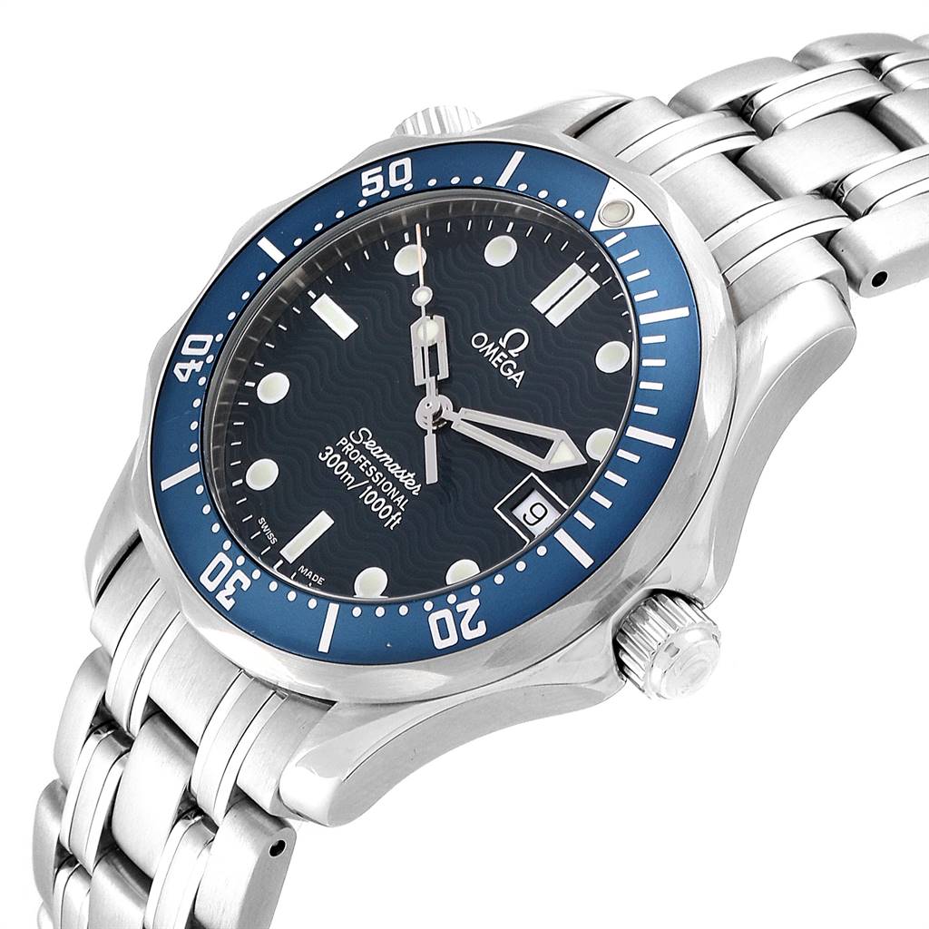 The image shows a side angle of the Omega Seamaster 2561.80.00 Men
s Stainless Steel Blue Dial 2561.80.00 Men
s Stainless Steel Blue Dial watch, highlighting the dial, stainless steel bracelet, bezel, crown, and date window.