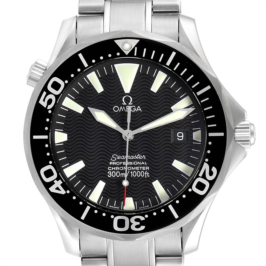 The image shows a front view of an Omega Seamaster 2254.50.00 Men
s Stainless Steel Black Dial 2254.50.00 Men
s Stainless Steel Black Dial watch, highlighting the dial, bezel, and part of the bracelet.