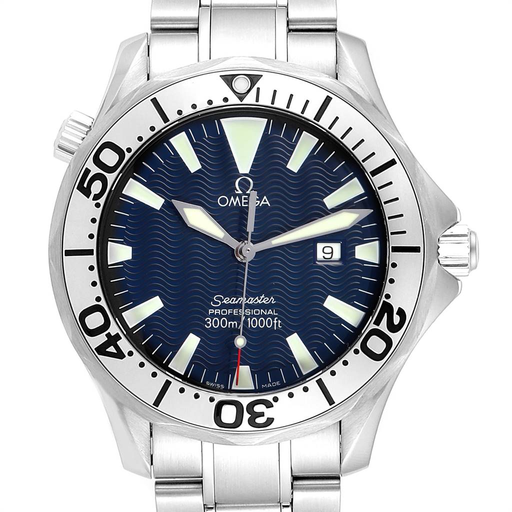 This image showcases the front of the Omega Seamaster 2265.80.00 Men
s Stainless Steel Blue Dial 2265.80.00 Men
s Stainless Steel Blue Dial watch, highlighting its dial, bezel, hands, date window, and bracelet.
