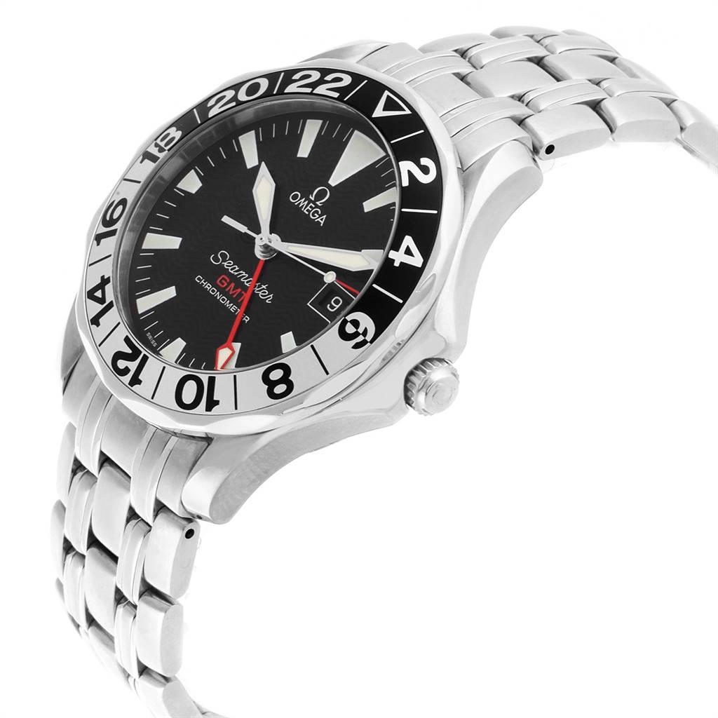 The image shows an angled view of the Omega Seamaster 2534.50.00 Men
s Stainless Steel Black Dial 2534.50.00 Men
s Stainless Steel Black Dial GMT watch, highlighting the dial, bezel, case, and metal bracelet.