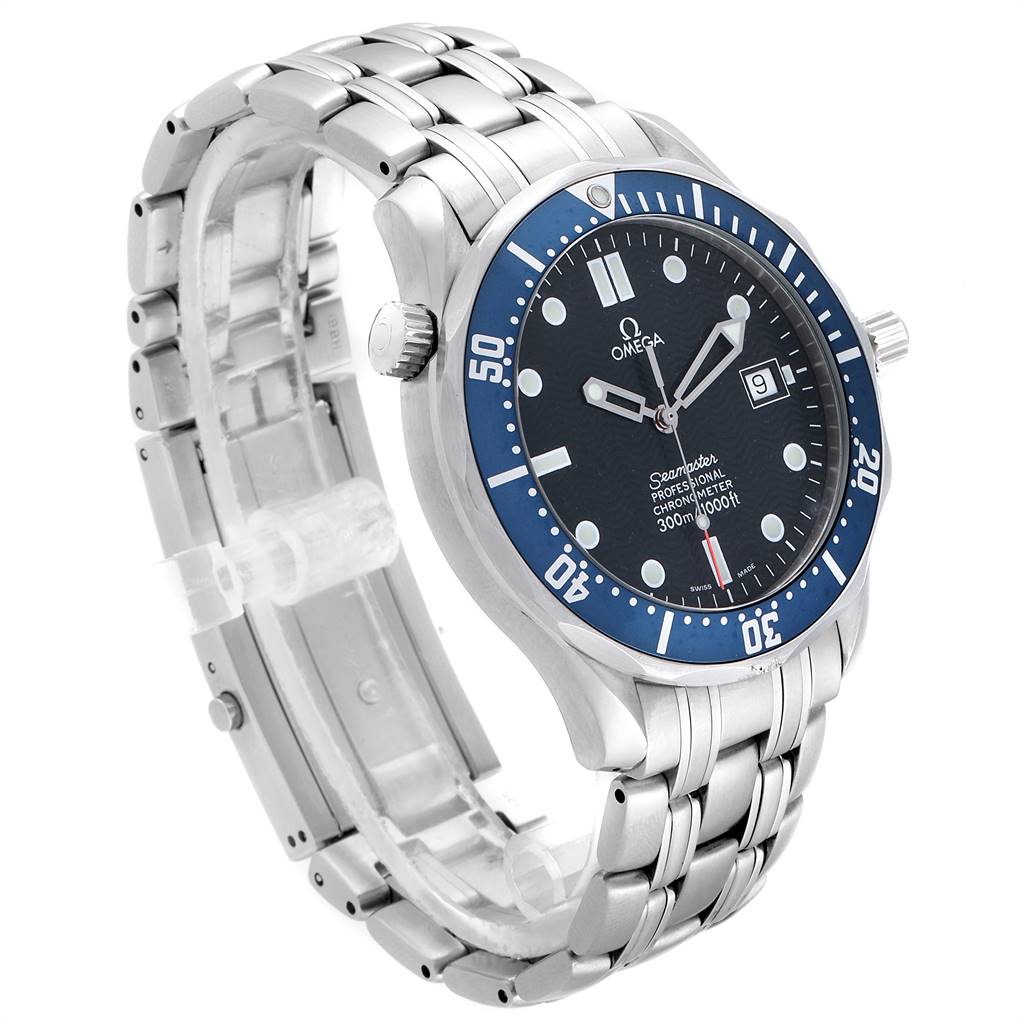 The image shows an Omega Seamaster 2531.80.00 Men
s Stainless Steel Blue Dial 2531.80.00 Men
s Stainless Steel Blue Dial watch at a three-quarter angle, highlighting the face, bezel, and metal bracelet band.