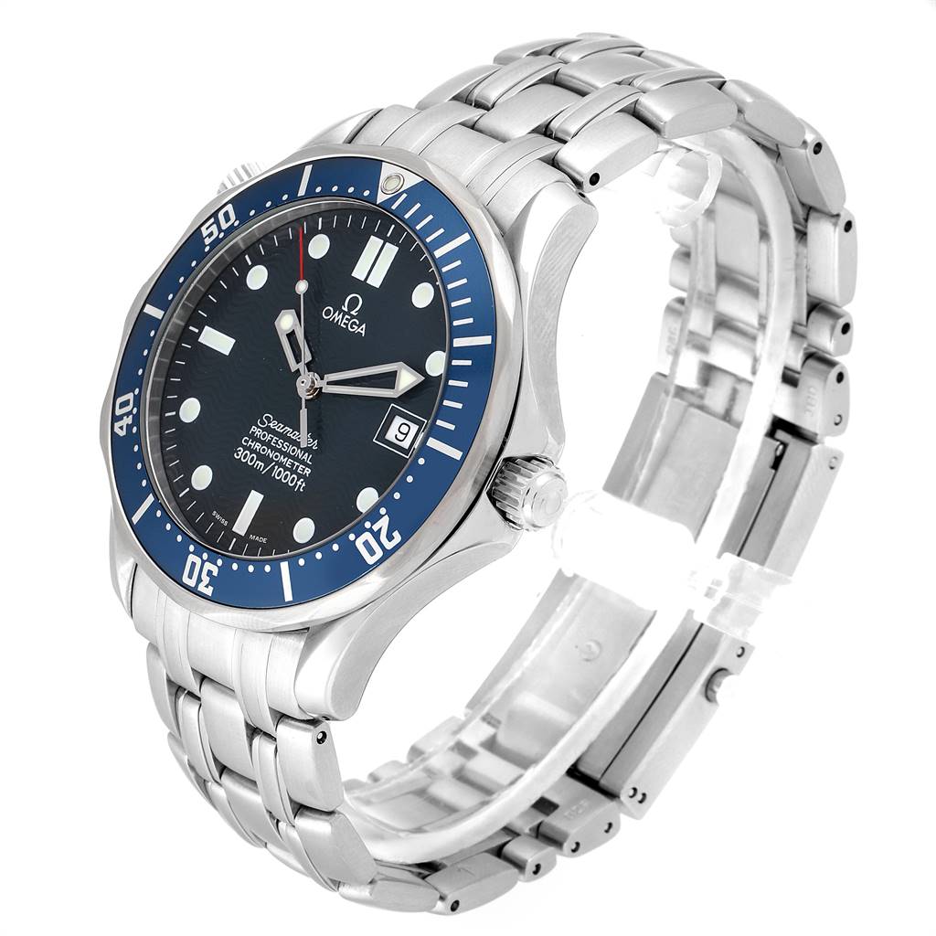 The image shows an Omega Seamaster 2531.80.00 Men
s Stainless Steel Blue Dial 2531.80.00 Men
s Stainless Steel Blue Dial watch angled from the front-right, displaying the dial, bezel, crown, and stainless steel bracelet.