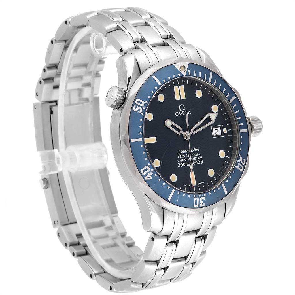 The image shows a side angle of the Omega Seamaster 2531.80.00 Men
s Stainless Steel Blue Dial 2531.80.00 Men
s Stainless Steel Blue Dial watch, highlighting its dial, bezel, bracelet, and crown.