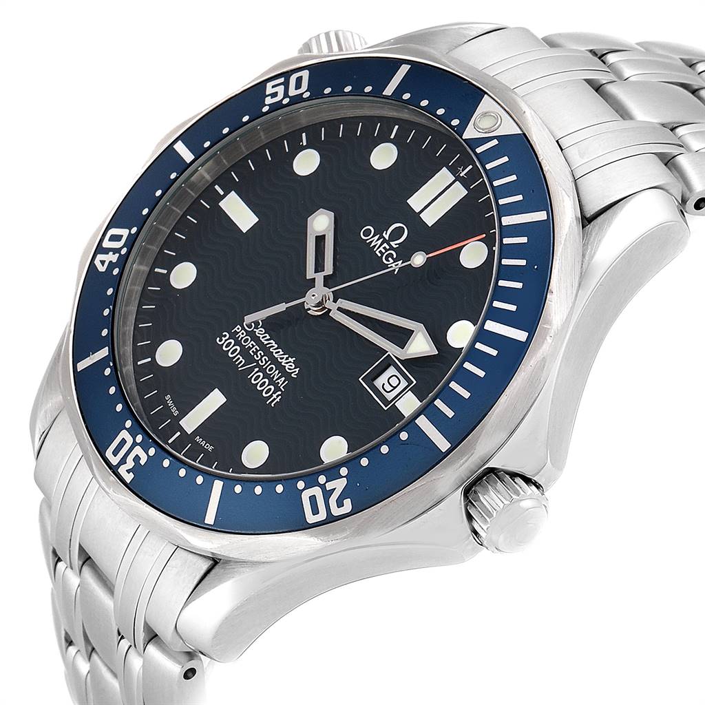 The image shows a close-up angle from the front and right side of an Omega Seamaster 2541.80.00 Men
s Stainless Steel Blue Dial 2541.80.00 Men
s Stainless Steel Blue Dial watch, highlighting the face, bezel, crown, and part of the bracelet.
