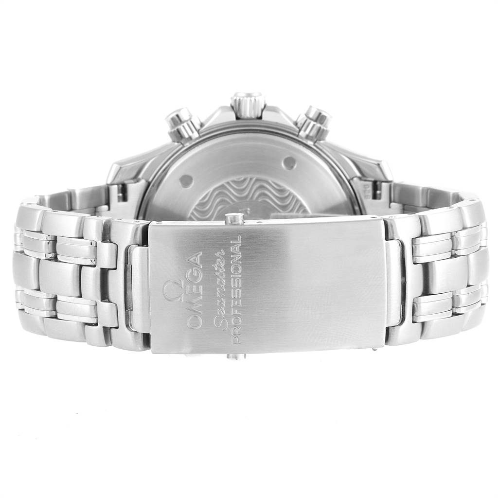 The image shows the clasp and partial bracelet of an Omega Seamaster 2598.80.00 Men
s Stainless Steel Blue Dial 2598.80.00 Men
s Stainless Steel Blue Dial watch, viewed from the back.