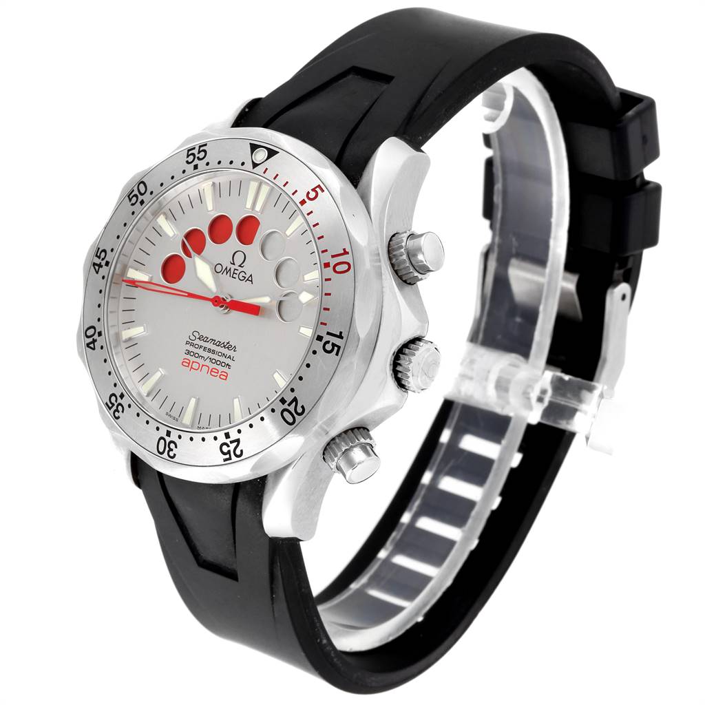 This image shows an angled view of the Omega Seamaster 2595.30.00 Men
s Stainless Steel Silver Dial 2595.30.00 Men
s Stainless Steel Silver Dial watch, highlighting its face, bezel, crown, and strap.