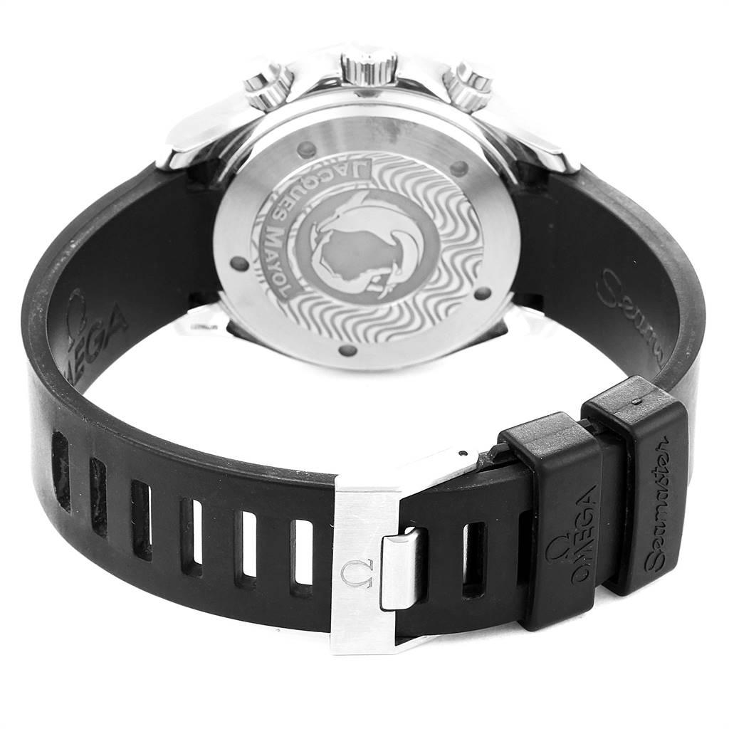 The image shows the back case, crown, and black rubber strap with clasp of an Omega Seamaster 2595.30.00 Men
s Stainless Steel Silver Dial 2595.30.00 Men
s Stainless Steel Silver Dial watch.
