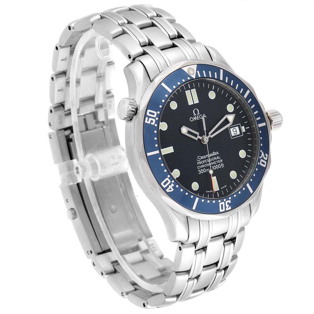 The image shows an Omega Seamaster 2531.80.00 Men
s Stainless Steel Blue Dial 2531.80.00 Men
s Stainless Steel Blue Dial watch angled from the left side, highlighting its face, bezel, and metal bracelet.