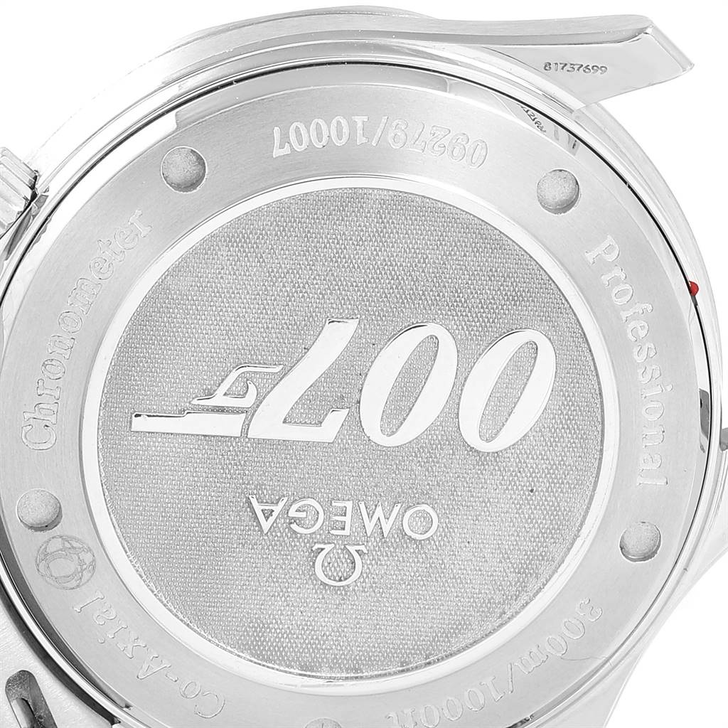 This image shows the case back of the Omega Seamaster 2226.80.00 Men's Stainless Steel Blue Dial 2226.80.00 Men's Stainless Steel Blue Dial watch, featuring a 007 James Bond special edition engraving.