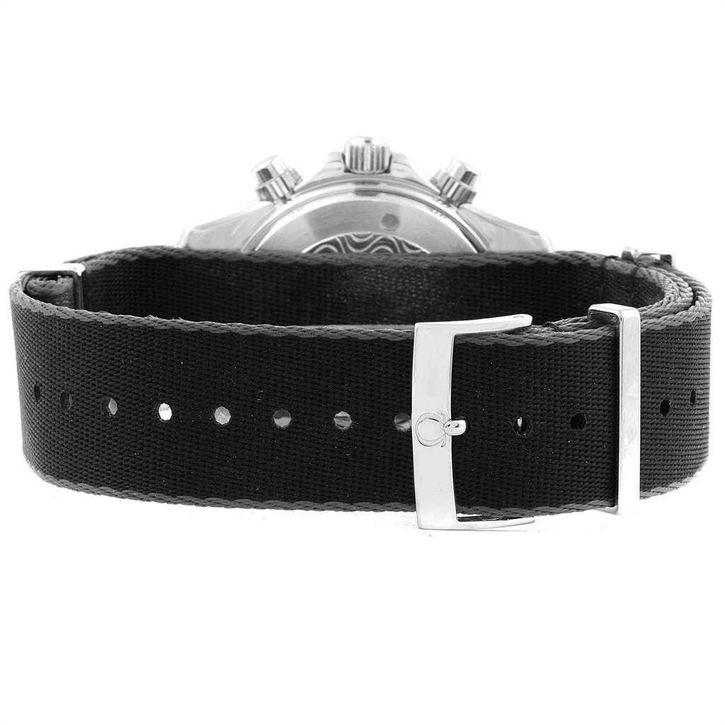 The image shows the back of an Omega Seamaster 2595.50.00 Men
s Stainless Steel Black Dial 2595.50.00 Men
s Stainless Steel Black Dial watch, focusing on the strap and buckle.