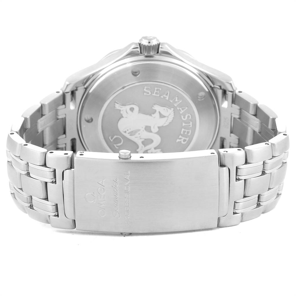 The image shows the back view and clasp of an Omega Seamaster 2221.80.00 Men
s Stainless Steel Blue Dial 2221.80.00 Men
s Stainless Steel Blue Dial watch.