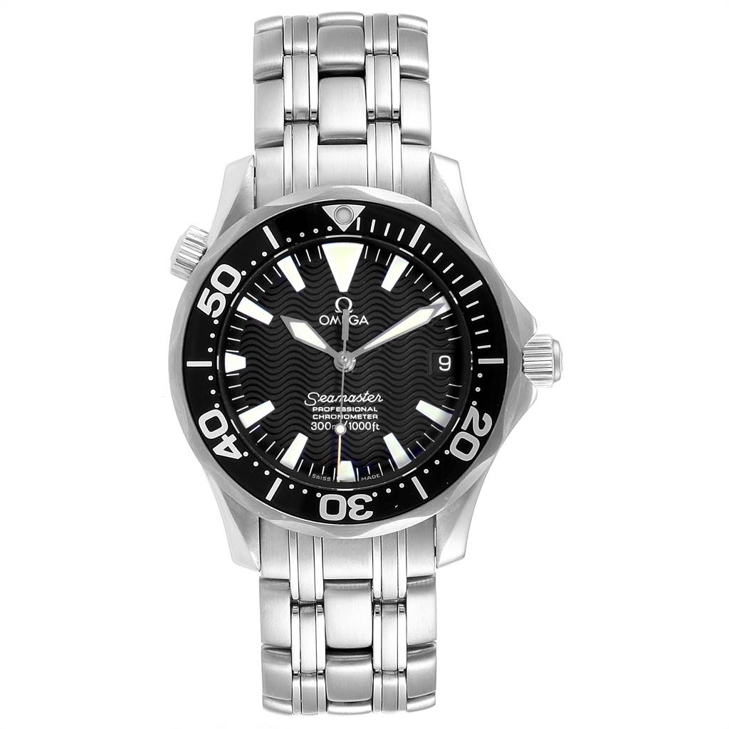 The image shows a front view of an Omega Seamaster 2252.50.00 Men
s Stainless Steel Black Dial 2252.50.00 Men
s Stainless Steel Black Dial watch, highlighting its black dial, bezel, and stainless steel bracelet.