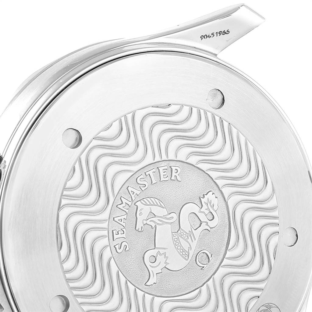 This image shows the case back of an Omega Seamaster 2264.50.00 Men
s Stainless Steel Black Dial 2264.50.00 Men
s Stainless Steel Black Dial watch, highlighting the engraved logo and serial number.