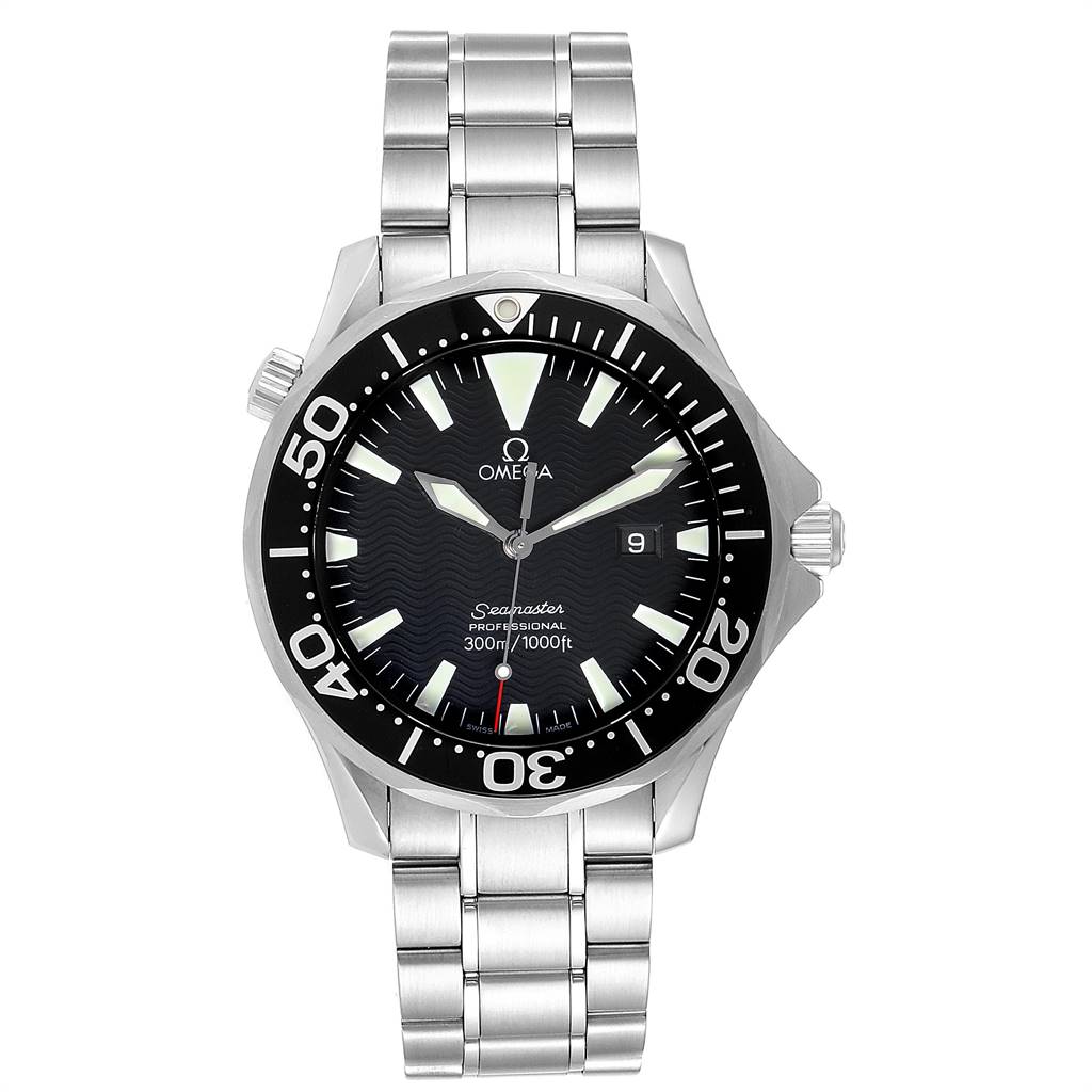 This image shows a front view of the Omega Seamaster 2264.50.00 Men
s Stainless Steel Black Dial 2264.50.00 Men
s Stainless Steel Black Dial watch, highlighting its black dial, stainless steel bracelet, and bezel.