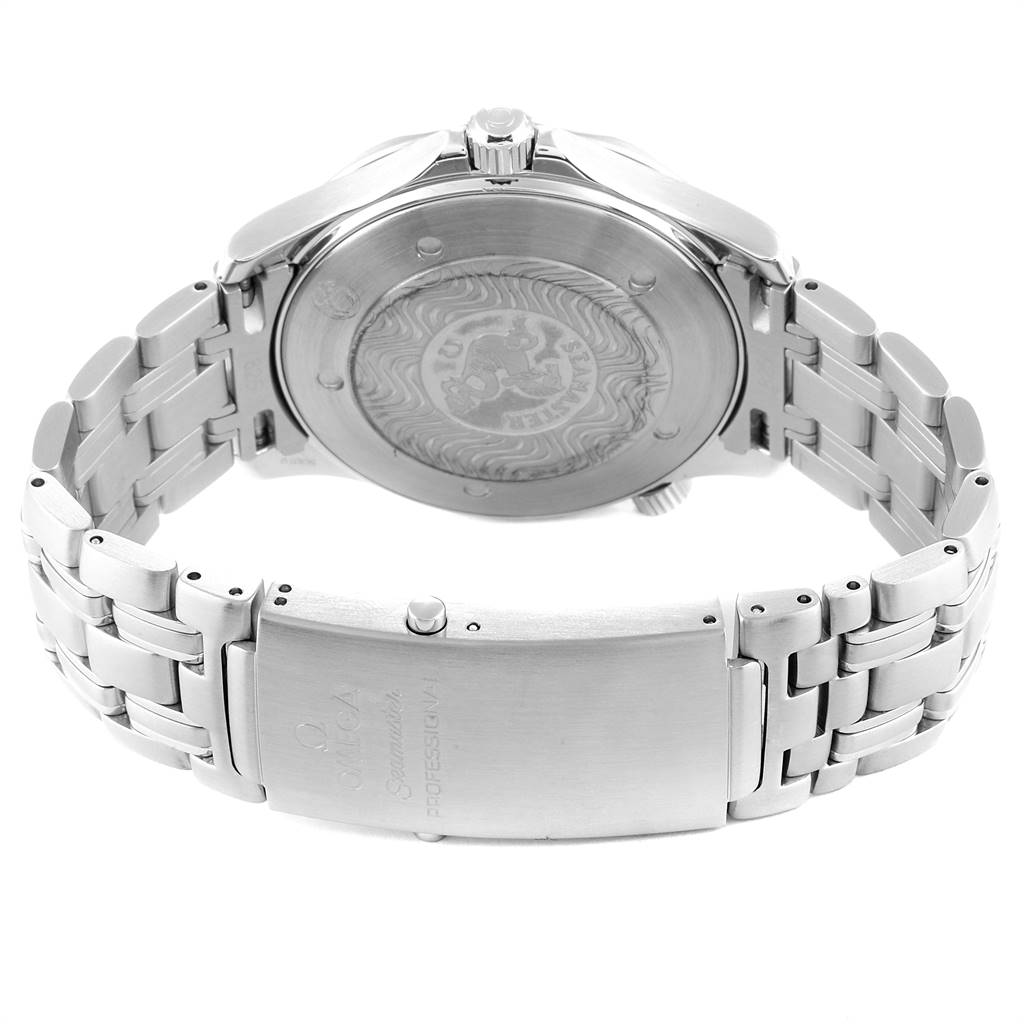 The image shows the backside and clasp of an Omega Seamaster 2541.80.00 Men
s Stainless Steel Blue Dial 2541.80.00 Men
s Stainless Steel Blue Dial watch, highlighting its stainless steel bracelet.