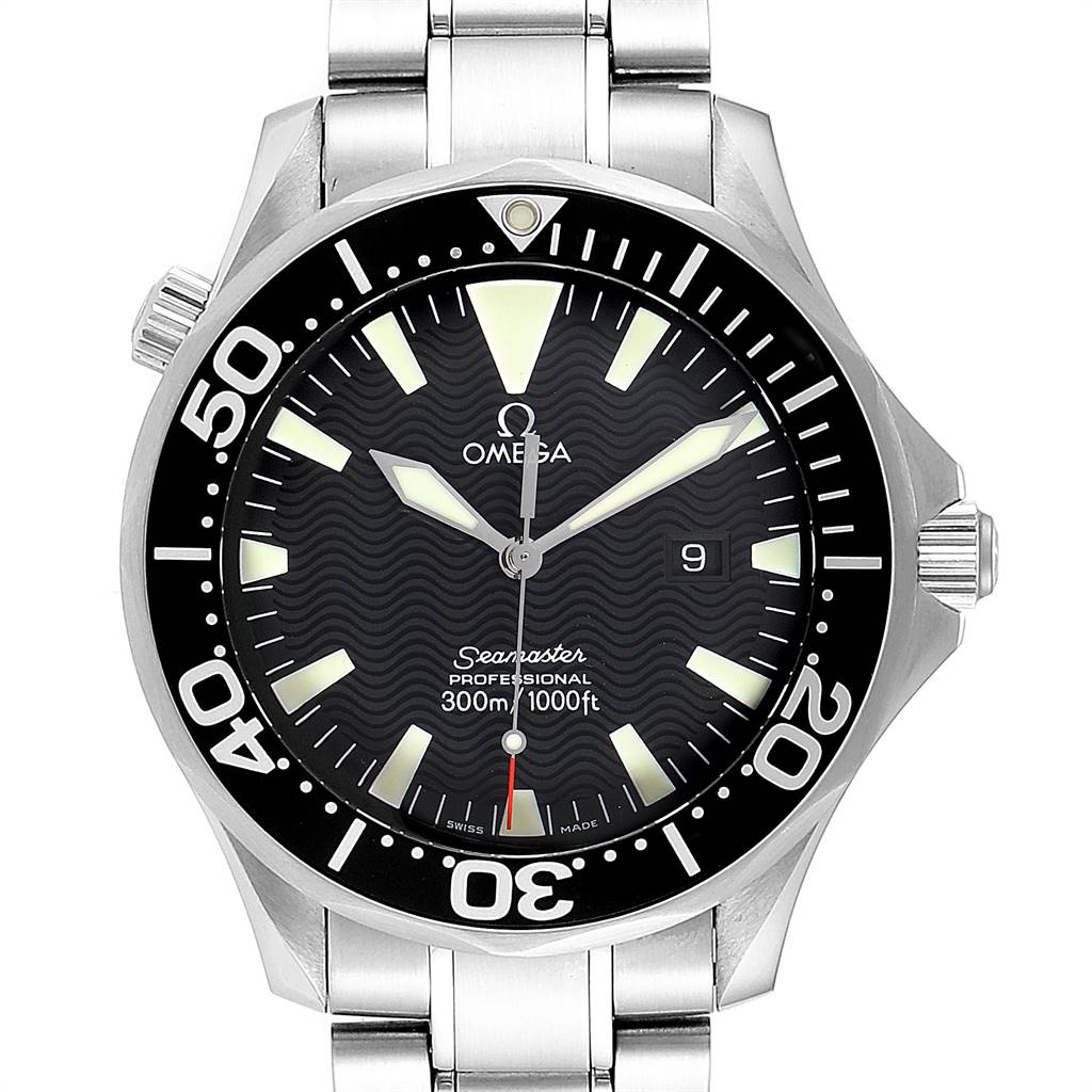 The image shows a front view of the Omega Seamaster 2264.50.00 Men
s Stainless Steel Black Dial 2264.50.00 Men
s Stainless Steel Black Dial watch, highlighting the dial, bezel, and bracelet.