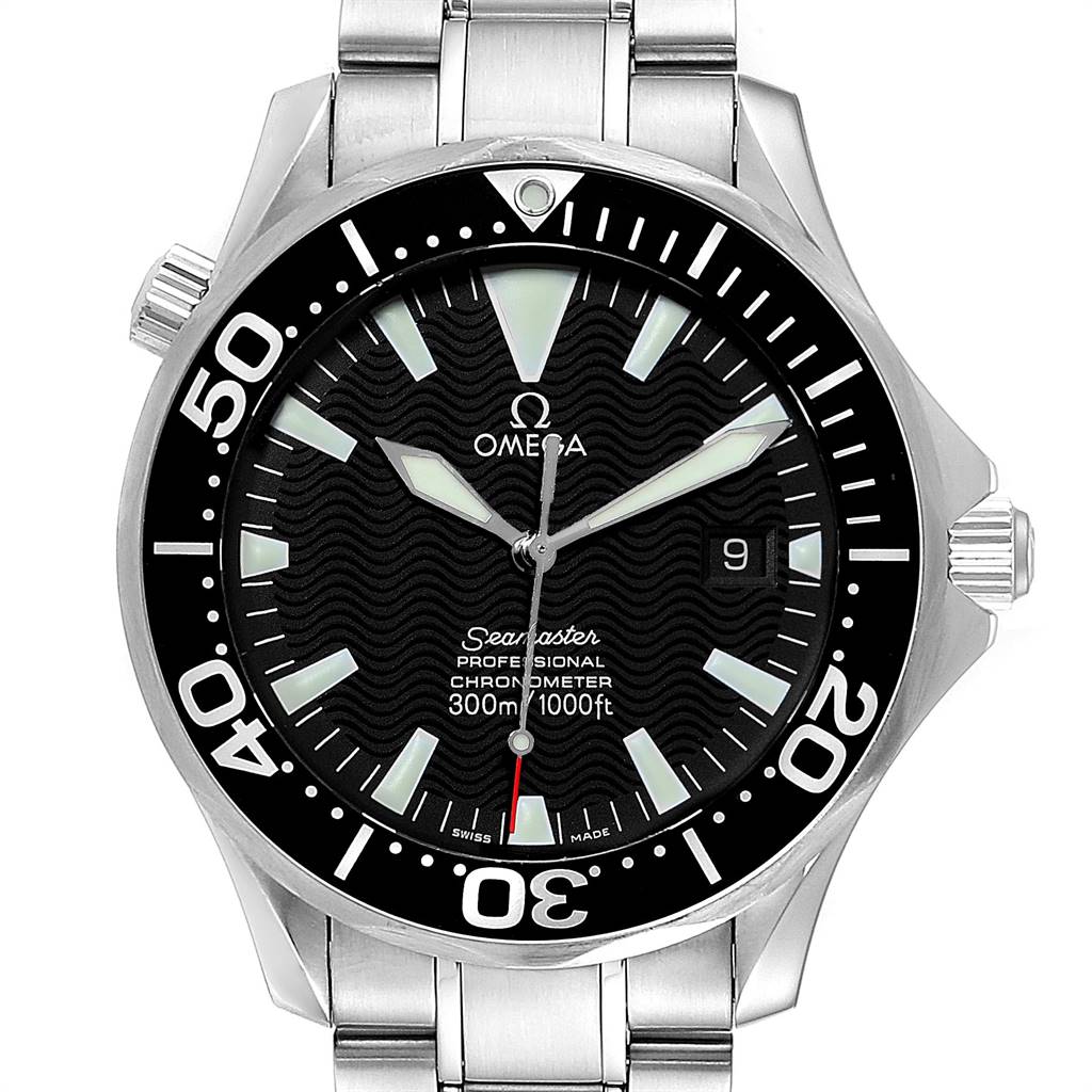 The image shows a front view of the Omega Seamaster 2254.50.00 Men
s Stainless Steel Black Dial 2254.50.00 Men
s Stainless Steel Black Dial watch, highlighting the black dial, wavy pattern, and stainless steel bracelet.